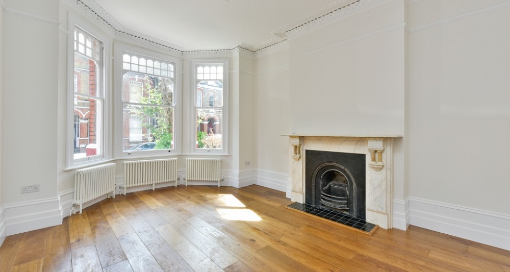 Reception room 